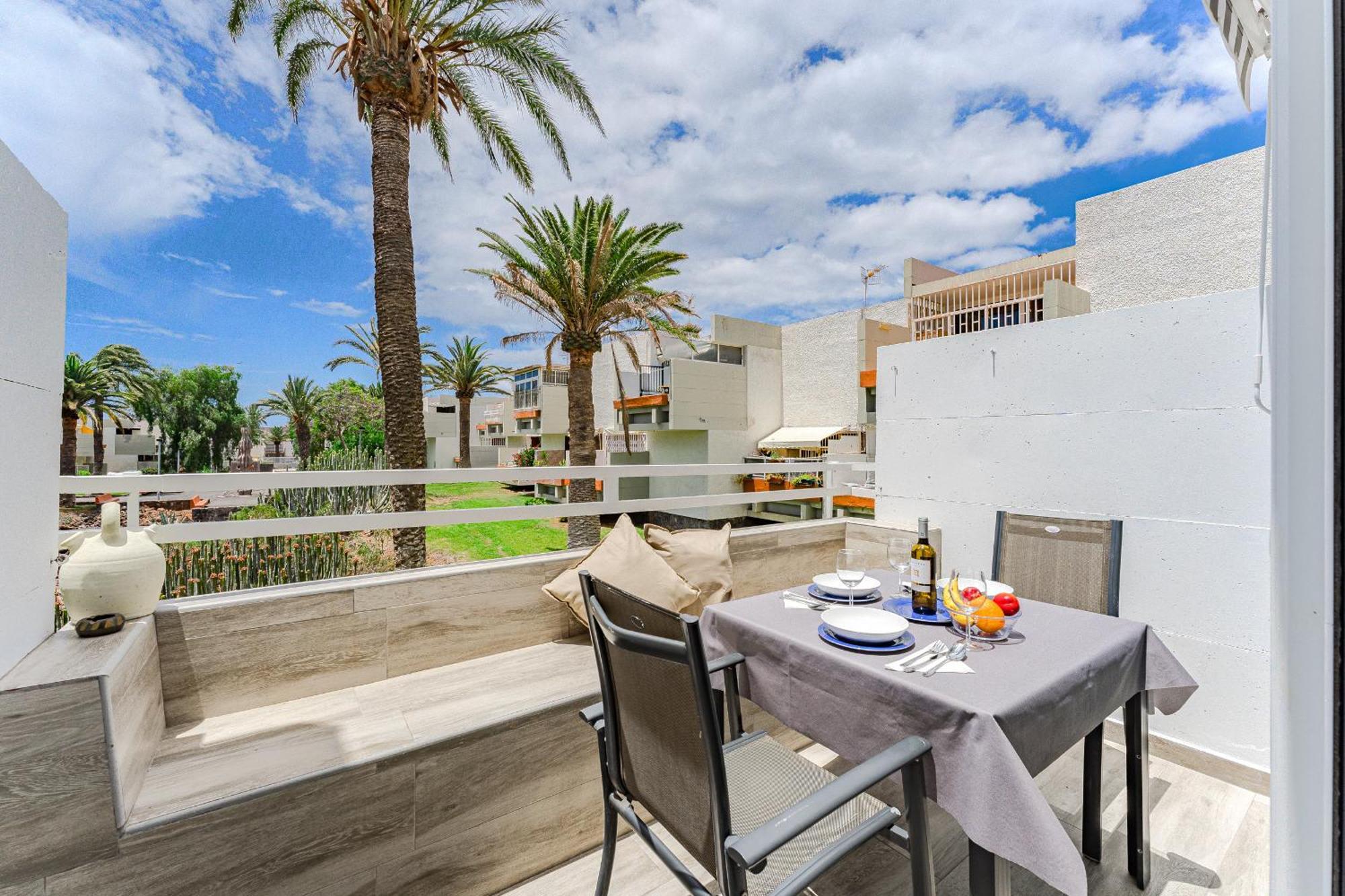 Primavera Tranquil Retreat 2-Bedroom Apartment With Balcony, Garden View & Fiber Wifi أرونا المظهر الخارجي الصورة